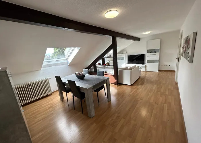 Stilvolle Wohnung Im Stadtzentrum